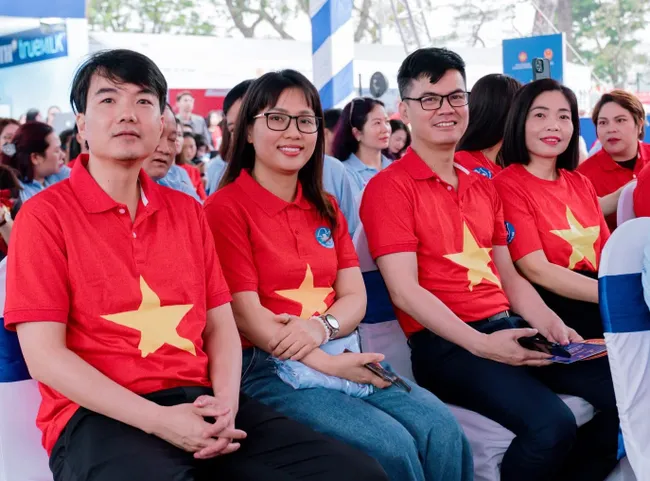 Bộ trưởng Bộ Y tế k&ecirc;u gọi người d&acirc;n "Chủ động ph&ograve;ng bệnh - V&igrave; một Việt Nam khoẻ mạnh" - Ảnh 4.