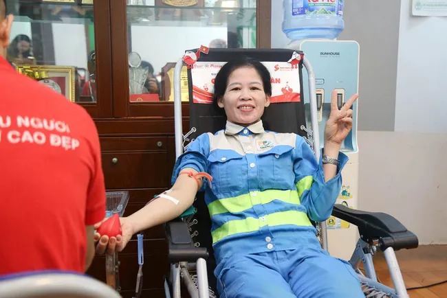 26 năm Ng&agrave;y To&agrave;n d&acirc;n hiến m&aacute;u t&igrave;nh nguyện (7/4): Rất nhiều giọt m&aacute;u đ&atilde; cho đi, nhiều cuộc đời được ở lại- Ảnh 4.