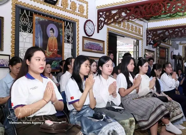 Students and members of the Cambodian, Lao and Thai communities living, studying and working in Ho Chi Minh City attend the celebration (Photo: VNA)