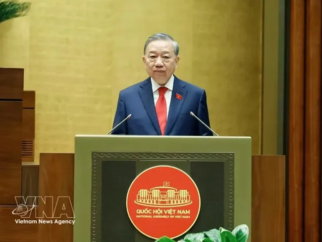 Party General Secretary and State President To Lam delivers his inaugural address at the 16th National Assembly's first session on April 7. (Photo: VNA)