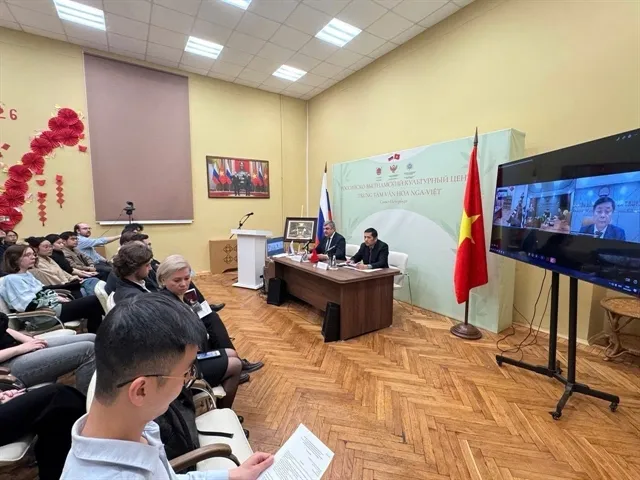 A roundtable discussion in Moscow, reviewing key outcomes of the 14th National Congress of the Communist Party of Việt Nam, held in Russia on Friday. — VNA/VNS Photo Tâm Hằng