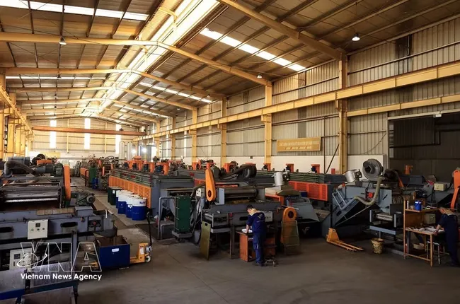 A bolt and screw factory in the Cam Khe Industrial Park, Phu Tho province. (Photo: VNA)