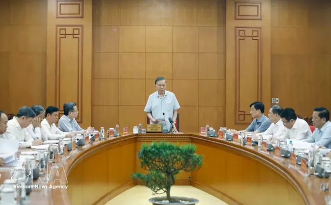 General Secretary of the Communist Party of Vietnam Central Committee and State President To Lam speaks at at a working session in Hanoi on May 21, 2026. (Photo: VNA)