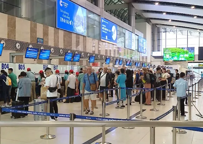 Giá vé máy bay giảm tại một số chặng