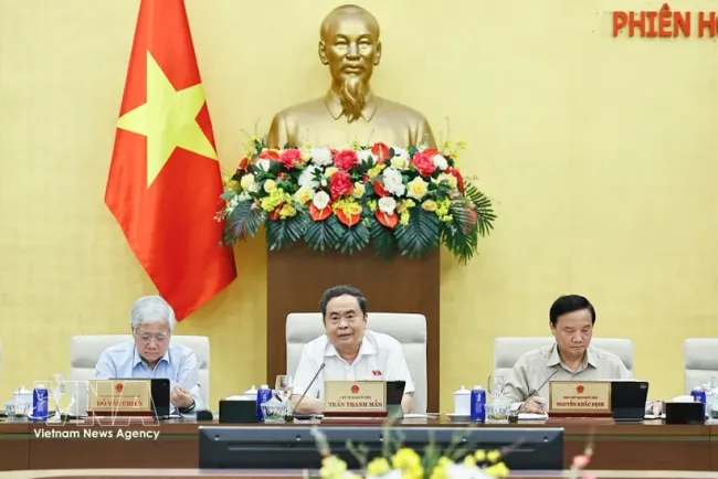 National Assembly Chairman Tran Thanh Man speaks at the second phase of the NA Standing Committee's fourth session. (Photo: VNA)