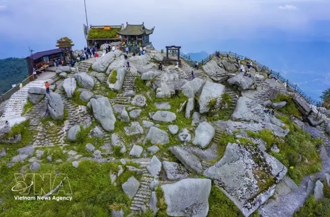 Its exceptional historical and cultural values ​​have established Yen Tu as a sacred place in the spiritual life of the Vietnamese people. (Photo: VNA)
