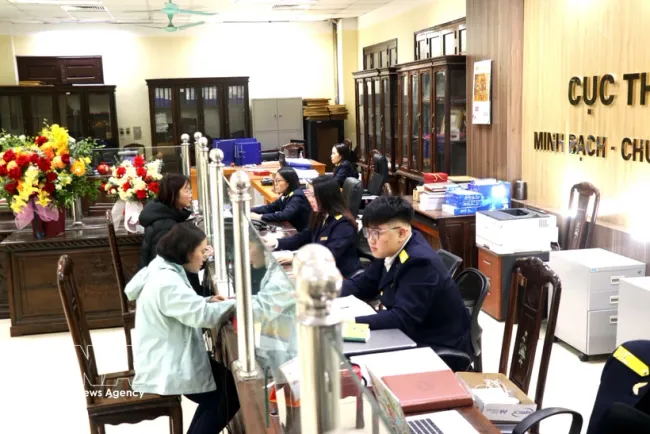 At a tax office in Hung Yen province (Photo: VNA)