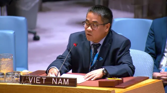 Minister Counsellor Nguyen Hai Luu, Deputy Permanent Representative of Vietnam to the UN speaks at the debate (Photo: VNA)