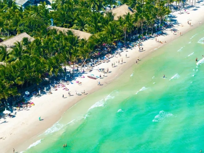 Phu Quoc’s tourism revenue has exceeded its full-year target by 1%, accounting for nearly 80% of An Giang province’s total (Photo: Sun Group)