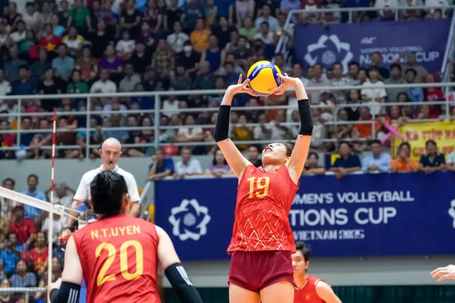 H&agrave;nh tr&igrave;nh v&ocirc; địch AVC Nations Cup 2025 thuyết phục của c&aacute;c c&ocirc; g&aacute;i Việt Nam- Ảnh 5.