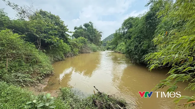 Mưa bão suối Đạo “kêu cứu” ruộng đất bị nuốt chửng, ô nhiễm rình rập - Ảnh 3.