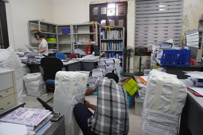 Hà Nội: Gỡ khó về thủ tục hành chính khi vận hành chính quyền địa phương 2 cấp- Ảnh 9.