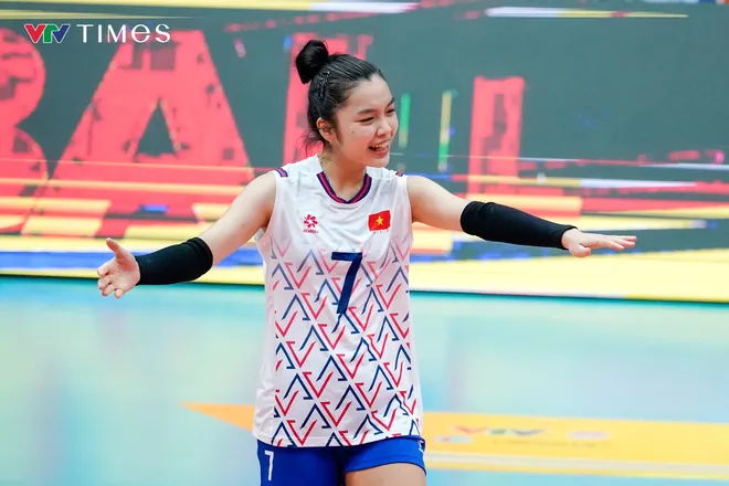 Libero Hà Kiều Vy: Gương mặt "gây thương nhớ" tại VTV Ferroli Cup 2025- Ảnh 4.