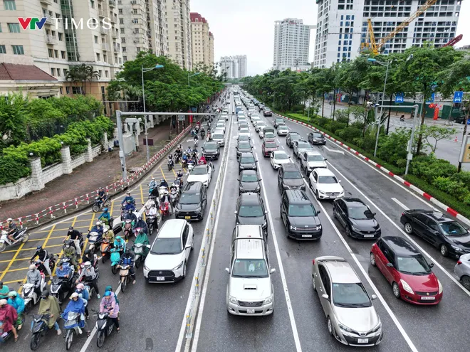 Thí điểm phân làn: Nhiều người dân còn lúng túng khi di chuyển - Ảnh 8.