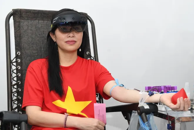 Abbott mang công nghệ đến gần hơn với cộng đồng hiến máu trẻ - Ảnh 2.