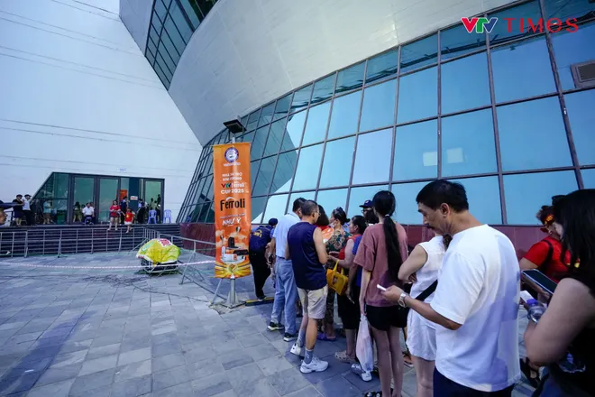 Đánh bại ĐT Việt Nam sau 5 set đấu điên rồ, CLB Korabelka bảo vệ thành công chức vô địch VTV Cup- Ảnh 12. Đánh bại ĐT Việt Nam sau 5 set đấu điên rồ, CLB Korabelka bảo vệ thành công chức vô địch VTV Cup- Ảnh 12.