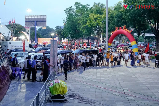 Đánh bại ĐT Việt Nam sau 5 set đấu điên rồ, CLB Korabelka bảo vệ thành công chức vô địch VTV Cup- Ảnh 11. Đánh bại ĐT Việt Nam sau 5 set đấu điên rồ, CLB Korabelka bảo vệ thành công chức vô địch VTV Cup- Ảnh 11.