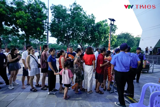 Đánh bại ĐT Việt Nam sau 5 set đấu điên rồ, CLB Korabelka bảo vệ thành công chức vô địch VTV Cup- Ảnh 8. Đánh bại ĐT Việt Nam sau 5 set đấu điên rồ, CLB Korabelka bảo vệ thành công chức vô địch VTV Cup- Ảnh 8.