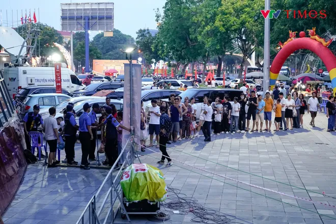 Đánh bại ĐT Việt Nam sau 5 set đấu điên rồ, CLB Korabelka bảo vệ thành công chức vô địch VTV Cup- Ảnh 10. Đánh bại ĐT Việt Nam sau 5 set đấu điên rồ, CLB Korabelka bảo vệ thành công chức vô địch VTV Cup- Ảnh 10.