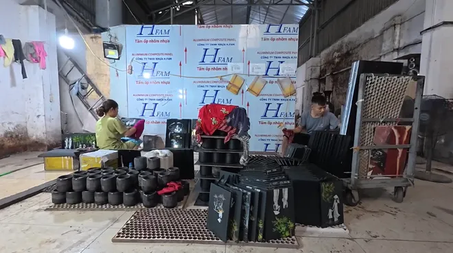 Nghệ nhân Hà Thái nỗ lực giữ nghề tranh sơn mài truyền thống - Ảnh 8.