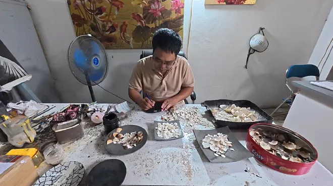Nghệ nhân Hà Thái nỗ lực giữ nghề tranh sơn mài truyền thống - Ảnh 4.