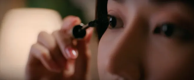 Cầu vồng ở phía chân trời - Tập 12: Oanh lo lắng khi biết Tuấn có cô gái khác săn đón- Ảnh 11. Cầu vồng ở phía chân trời - Tập 12: Oanh lo lắng khi biết Tuấn có cô gái khác săn đón- Ảnh 11.
