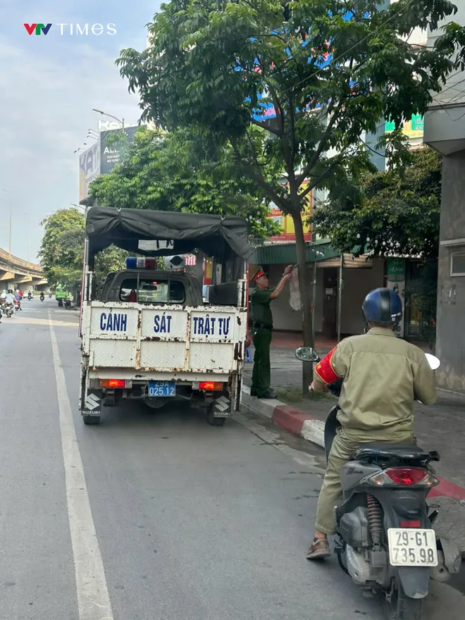 Hà Nội: Một phường hơn 55.000 dân đồng loạt siết quản lý đô thị, trật tự xây dựng và PCCC - Ảnh 13.