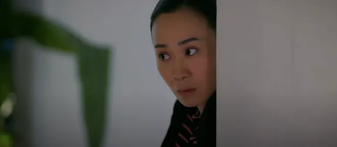Cầu vồng ở phía chân trời - Tập 13: Mối tình trong bóng tối của Oanh - Tuấn bị hai chị giúp việc phát hiện - Ảnh 6.