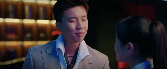 Cầu vồng ở ph&iacute;a ch&acirc;n trời - Tập 13: Oanh - Tuấn l&eacute;n l&uacute;t hẹn h&ograve; gặp đ&uacute;ng gi&uacute;p việc nhiều chuyện- Ảnh 12.