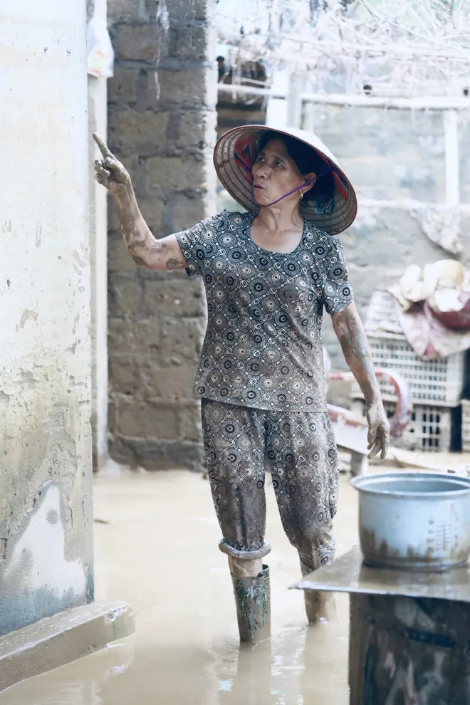 Nghệ An: Nhiều thôn bản bị cô lập, mất kết nối liên lạc - Ảnh 6.