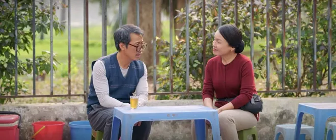 Cầu vồng ở ph&iacute;a ch&acirc;n trời: C&ocirc; Tuyết dừng hợp t&aacute;c khi thấy d&atilde; t&acirc;m của chị Ng&agrave; - Ảnh 2.