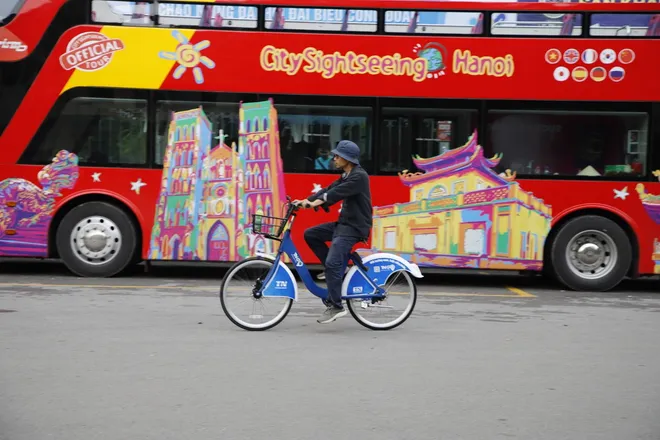 Du lịch Hà Nội thế nào khi xe máy chạy xăng bị cấm từ vành đai 1? - Ảnh 13.