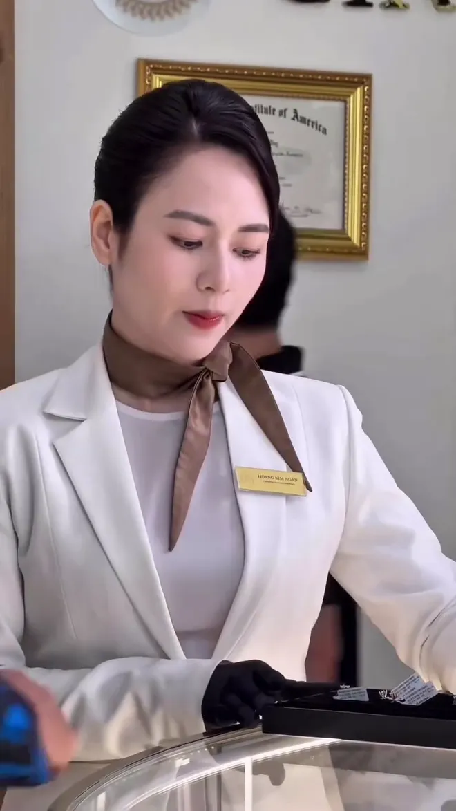 Gió ngang khoảng trời xanh lên sóng VTV3 sau Mặt trời lạnh- Ảnh 3. Gió ngang khoảng trời xanh lên sóng VTV3 sau Mặt trời lạnh- Ảnh 3.