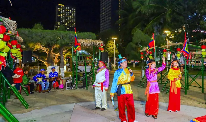 Bài chòi Khánh Hòa - Gìn giữ hồn cốt di sản, hướng tới tương lai - Ảnh 3.