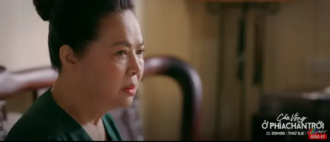 Cầu vồng ở ph&iacute;a ch&acirc;n trời - Tập 18: Chồng cũ của Oanh kh&ocirc;ng muốn người đ&agrave;n &ocirc;ng kh&aacute;c l&agrave;m bố của con trai m&igrave;nh - Ảnh 1.