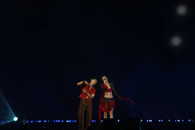 Hoàng Dũng bùng cháy trong concert "Xoay tròn", kỷ niệm 10 năm ca hát - Ảnh 7.