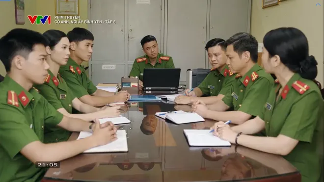 Có anh, nơi ấy bình yên - Tập 6: Huy phát hiện đối tượng tình nghi gửi đơn nặc danh - Ảnh 3.