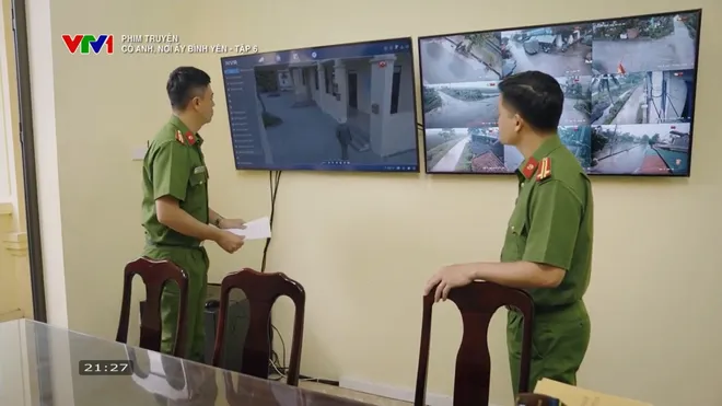 Có anh, nơi ấy bình yên - Tập 6: Huy phát hiện đối tượng tình nghi gửi đơn nặc danh - Ảnh 11.
