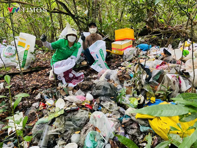 Người dân Phú Quốc di chuyển 18km để chung tay dọn dẹp rác thải - Ảnh 10.