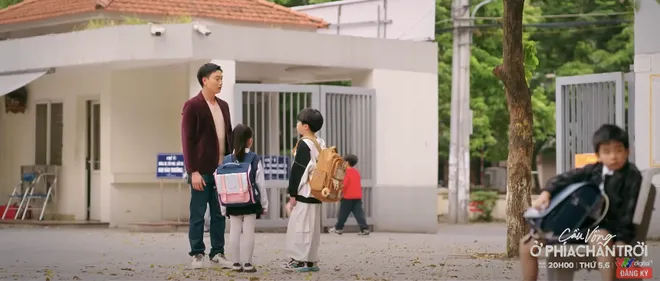 Cầu vồng ở phía chân trời - Tập 19: Biết bố với cô Oanh hôn nhau, Bắp tỏ thái độ - Ảnh 3.