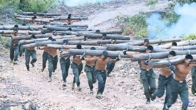 PTL "Lá chắn thép": Cảnh sát cơ động Việt Nam - Điểm tựa bảo vệ bình yên cho nhân dân (20h10, 8/8, VTV1) - Ảnh 2.