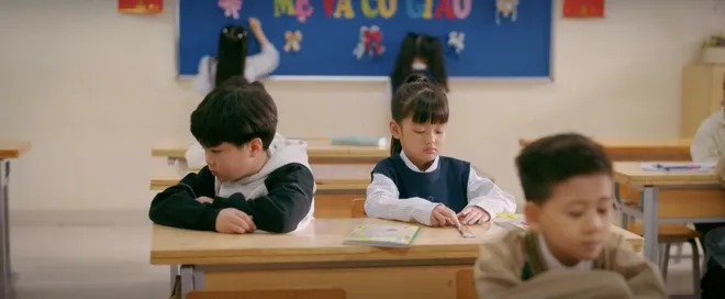 Cầu vồng ở ph&iacute;a ch&acirc;n trời - Tập 20: &Ocirc;ng Dũng lại khiến cả nh&agrave; hoảng loạn  - Ảnh 5.