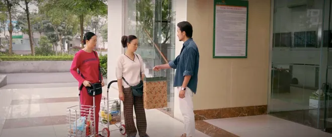 Cầu vồng ở ph&iacute;a ch&acirc;n trời - Tập 20: &Ocirc;ng Dũng lại khiến cả nh&agrave; hoảng loạn  - Ảnh 9.