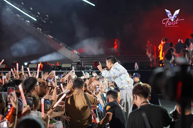 Đen muốn set diễn ở V Concert dài thêm - Ảnh 19.