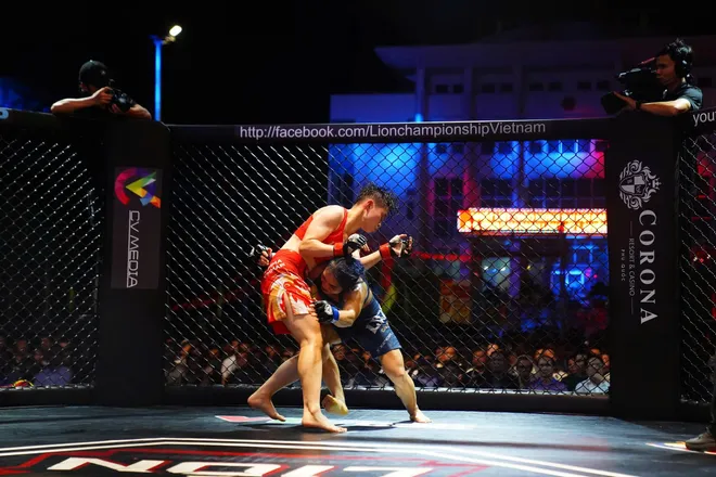 Những màn lên ngôi đầy cảm xúc tại sự kiện LION Championship 25- Ảnh 7. Những màn lên ngôi đầy cảm xúc tại sự kiện LION Championship 25- Ảnh 7.