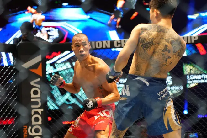 Những màn lên ngôi đầy cảm xúc tại sự kiện LION Championship 25- Ảnh 11. Những màn lên ngôi đầy cảm xúc tại sự kiện LION Championship 25- Ảnh 11.