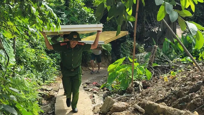 Công an Thái Nguyên: Nâng cao niềm tin, xây dựng thế trận lòng dân- Ảnh 5. Công an Thái Nguyên: Nâng cao niềm tin, xây dựng thế trận lòng dân- Ảnh 5.