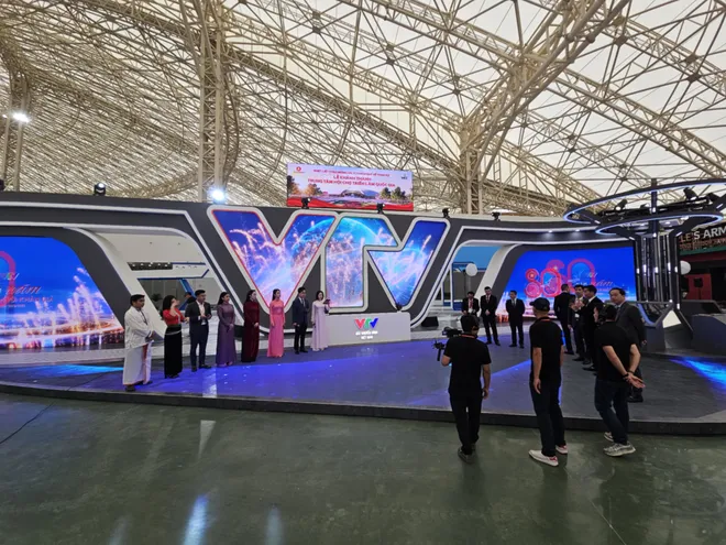 Tổng Bí thư và Thủ tướng tham quan gian trưng bày của VTV tại Triển lãm 80 năm Hành trình Độc lập - Tự do - Hạnh phúc - Ảnh 6.