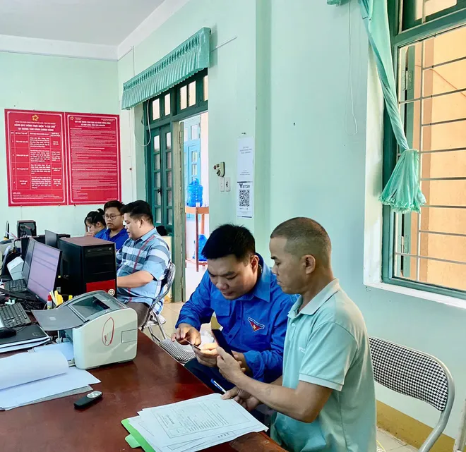 Thái Nguyên: "Bình dân học vụ số" lan tỏa sâu rộng đến mỗi người dân - Ảnh 4.