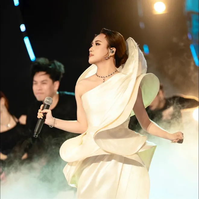 Các ca sĩ trẻ của Điểm hẹn tài năng sẽ mở màn cầu truyền hình “Thời cơ vàng” - Ảnh 3.